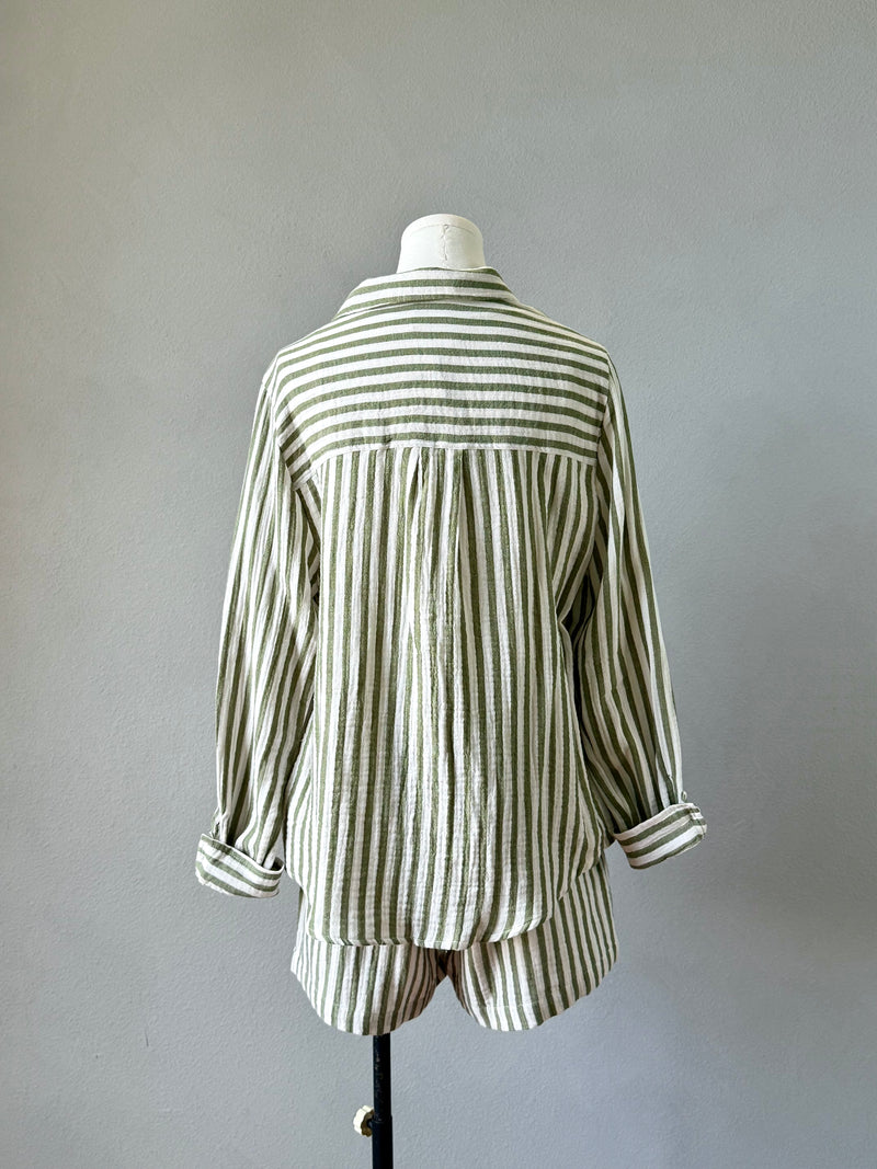 Eva Button Up