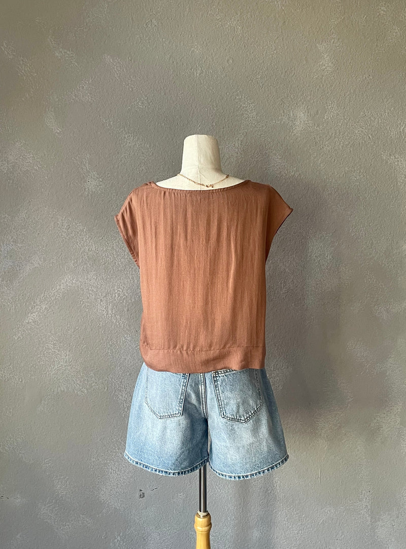 Kelia Boxy Top