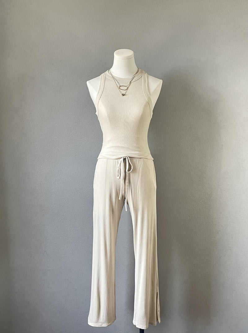 Ribbed Cropped Pants