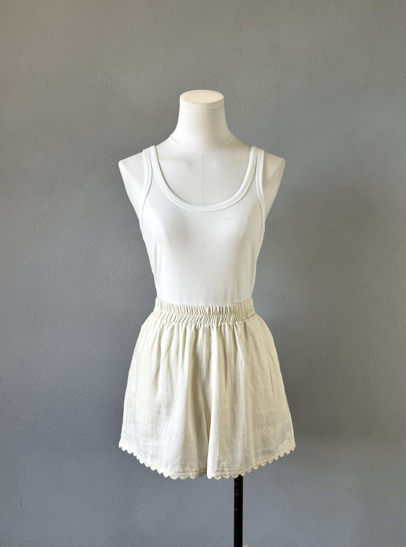 Scallop Shorts